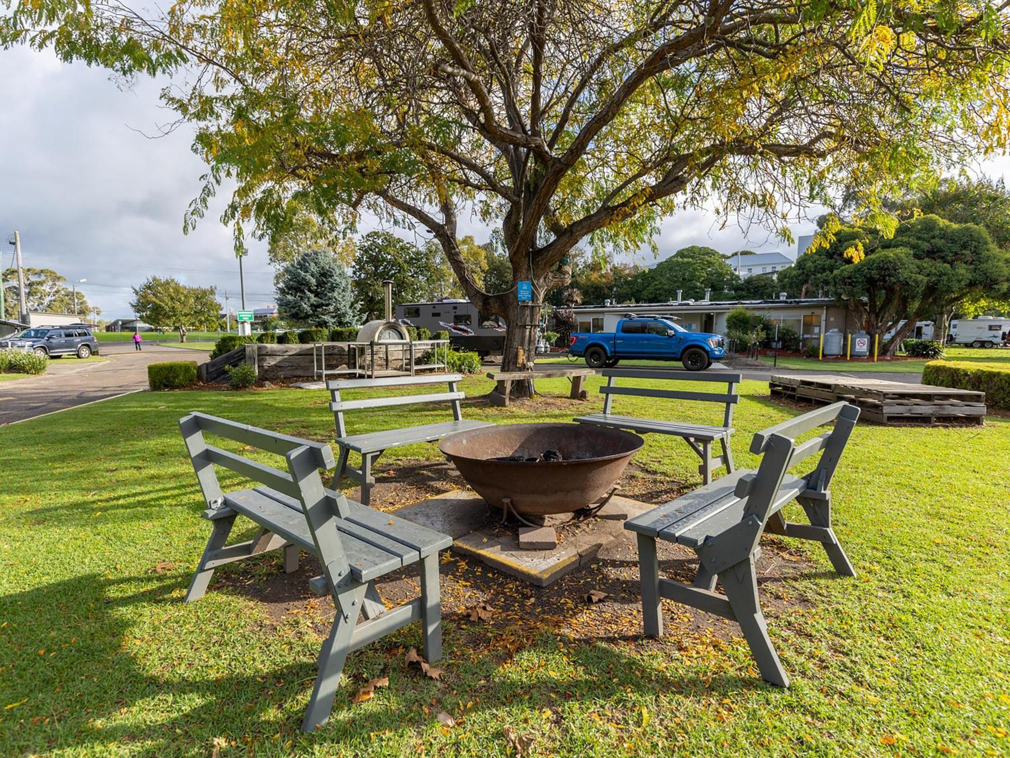 Nrma Bairnsdale Riverside Holiday Park Exterior foto