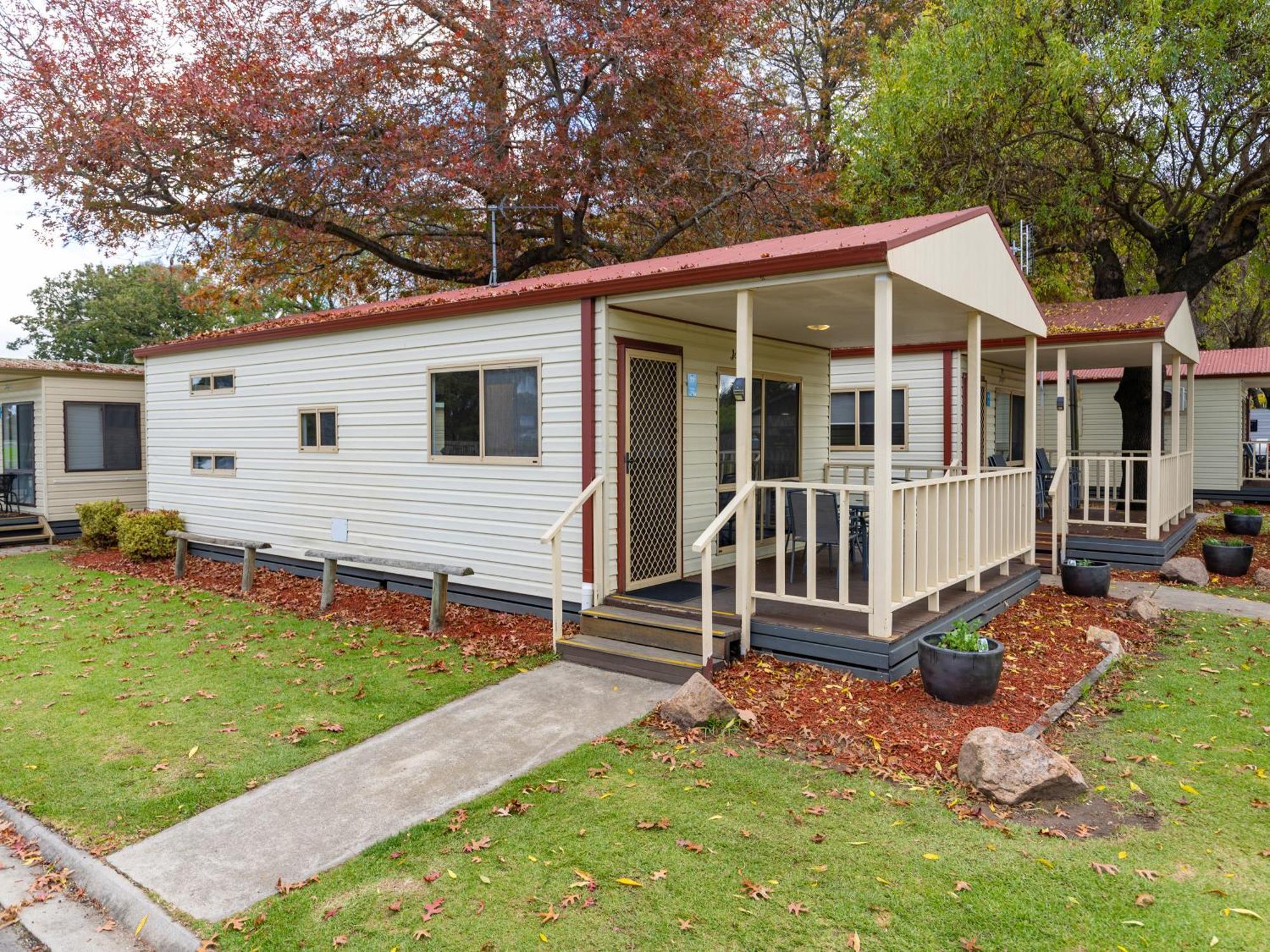 Nrma Bairnsdale Riverside Holiday Park Habitación foto