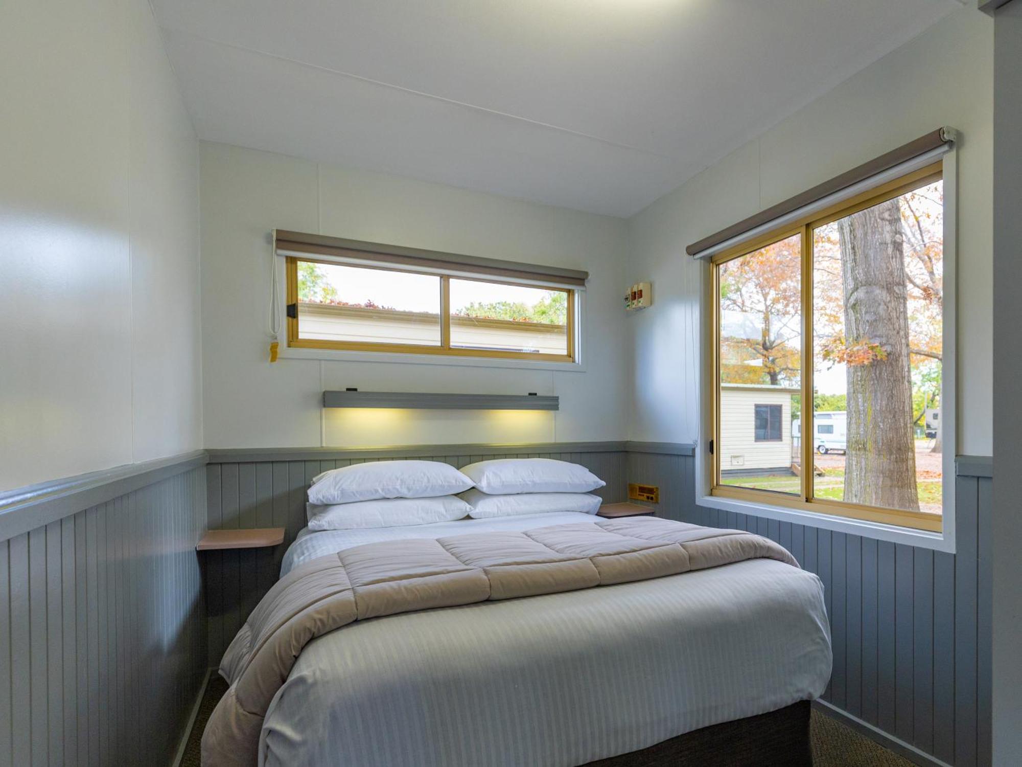 Nrma Bairnsdale Riverside Holiday Park Habitación foto