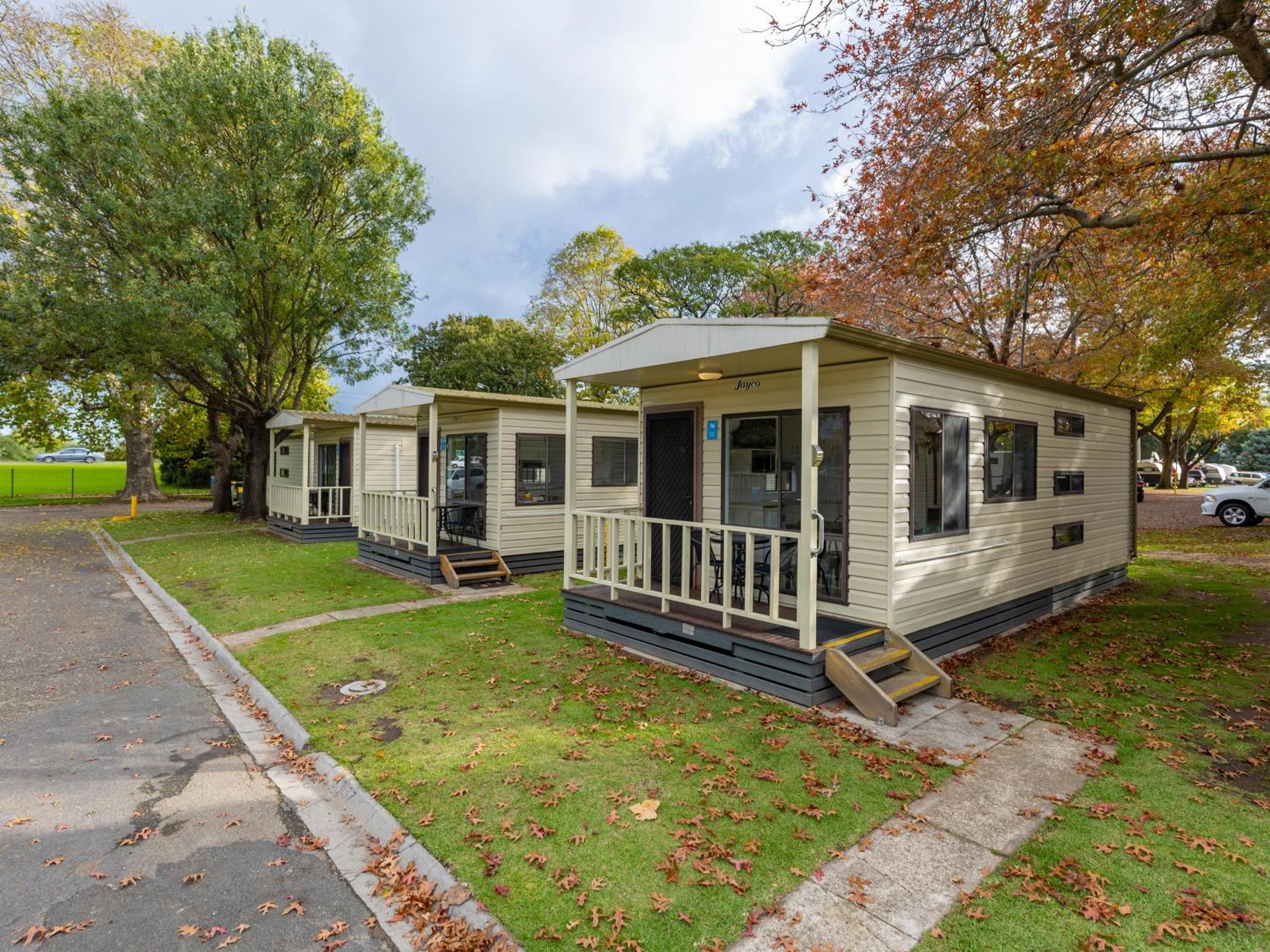 Nrma Bairnsdale Riverside Holiday Park Habitación foto
