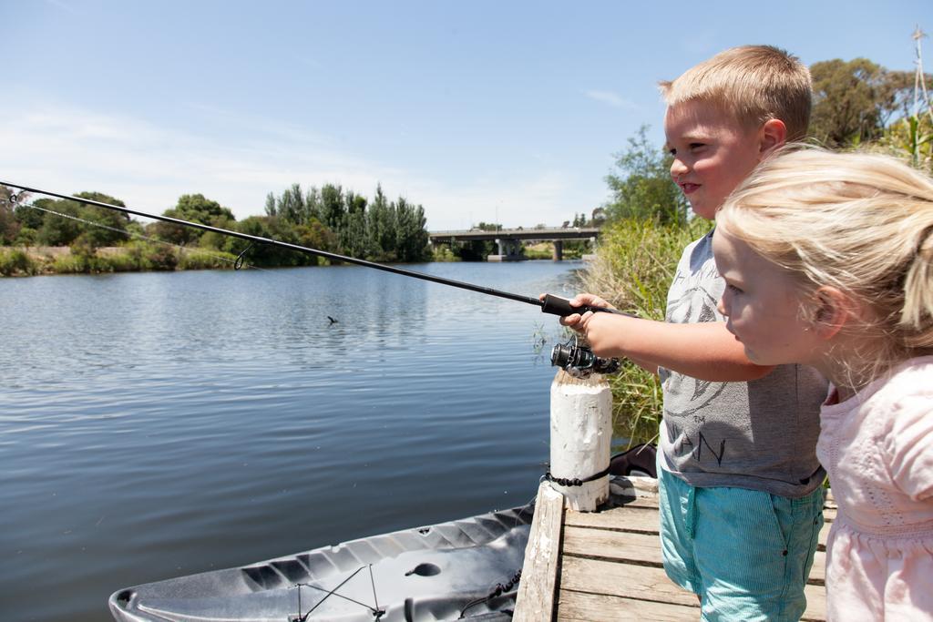 Nrma Bairnsdale Riverside Holiday Park Exterior foto
