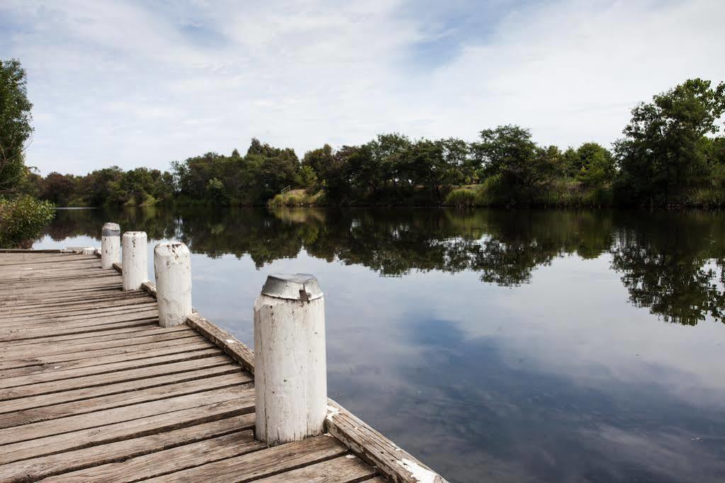 Nrma Bairnsdale Riverside Holiday Park Exterior foto