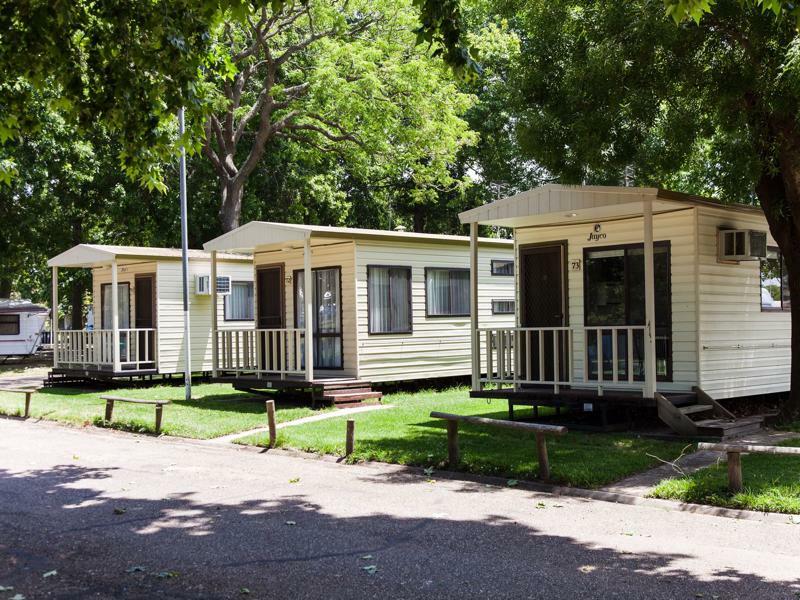Nrma Bairnsdale Riverside Holiday Park Exterior foto
